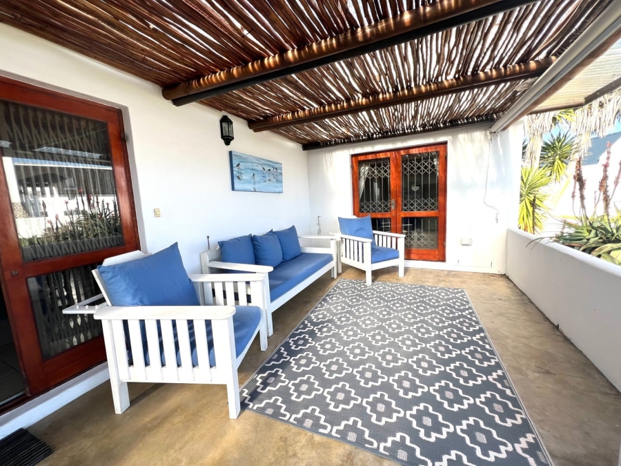 4 Bedroom Property for Sale in Jacobsbaai Western Cape